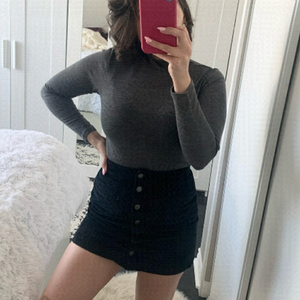 Dynamite Heathered Grey Mock Neck Long Sleeve Top